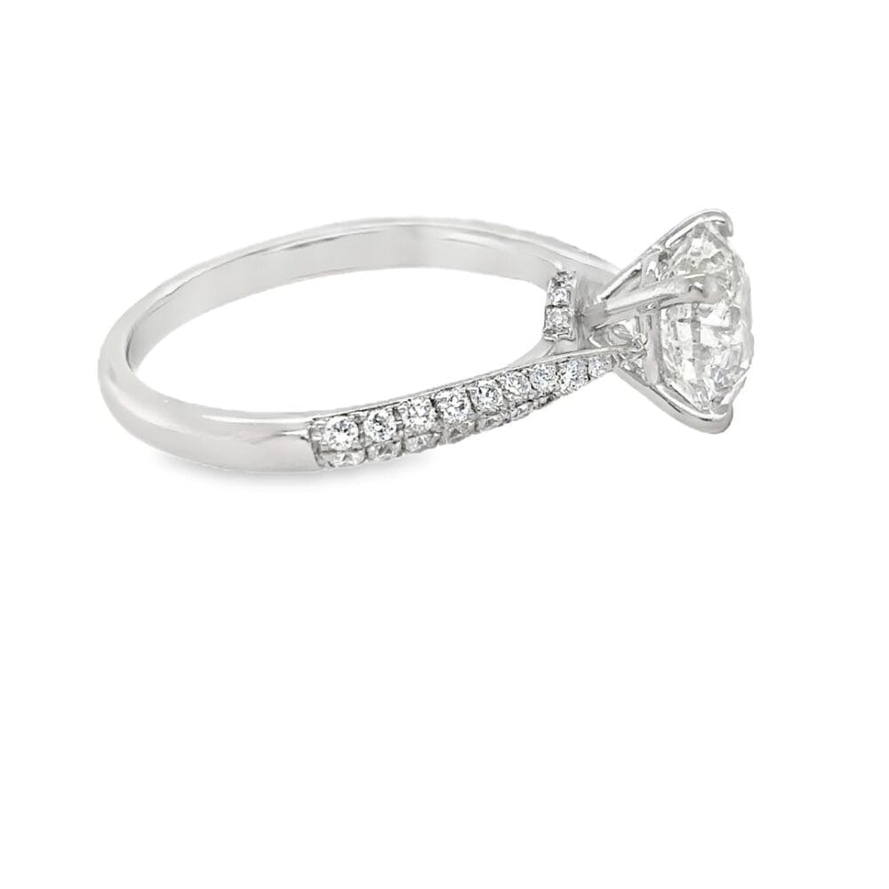 Platinum 1.91ct Diamond Ring with Diamond Shoulders - Image 2